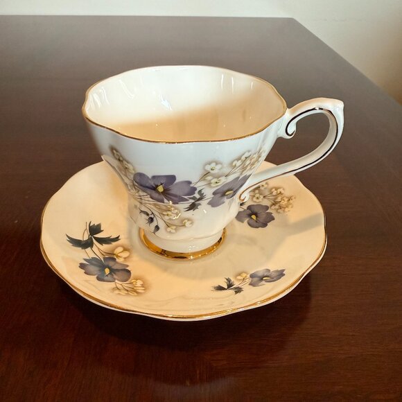 Royal Grafton English Tea Cup and Saucer Set - Purple-Grey Flowers - Picture 3 of 5